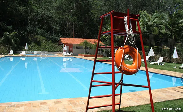 Área de piscinas do clube